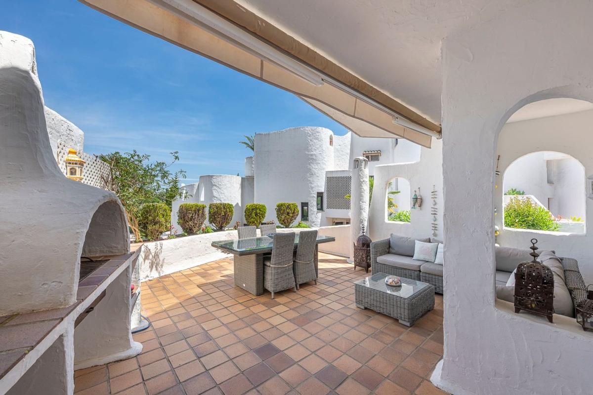 Duplex sale in Dúplex en Calle Sierra Bermeja, 101 a, Lomas de Marbella Club, Marbella, Marbella photo 4