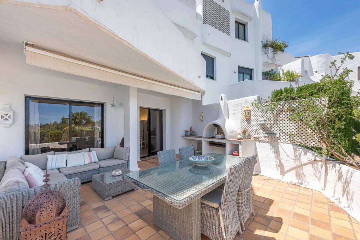 Duplex sale in Dúplex en Calle Sierra Bermeja, 101 a, Lomas de Marbella Club, Marbella, Marbella photo 5