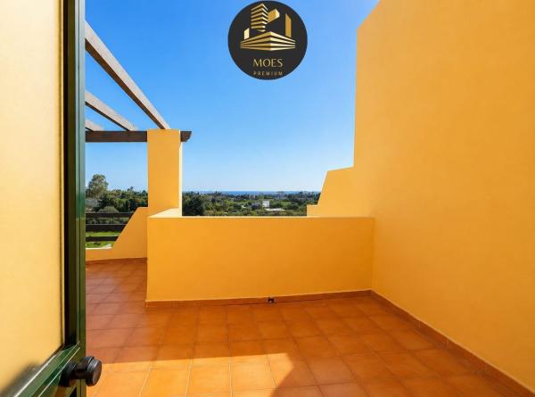 Sprzedaż mieszkania w Piso en La Concha-Resina Golf, Estepona, Estepona
 photo 4