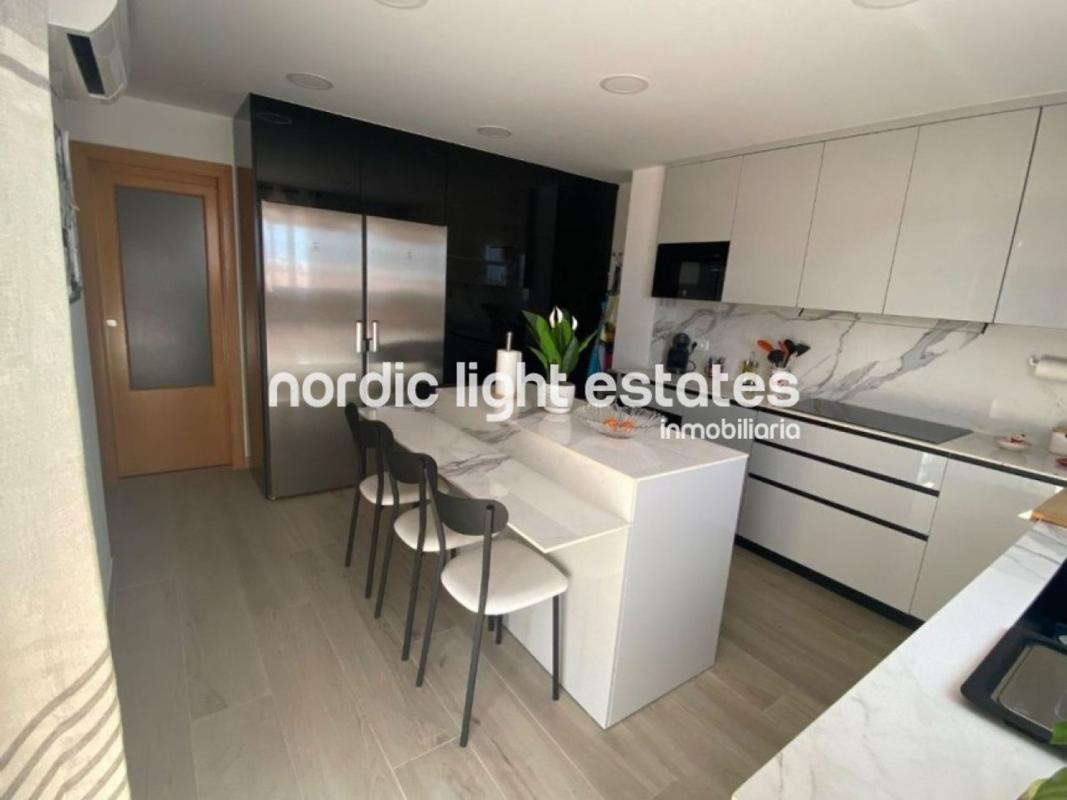 Venta de piso en Piso en Camino Viejo de Málaga, Vélez-Malaga, Vélez-Malaga
photo 1