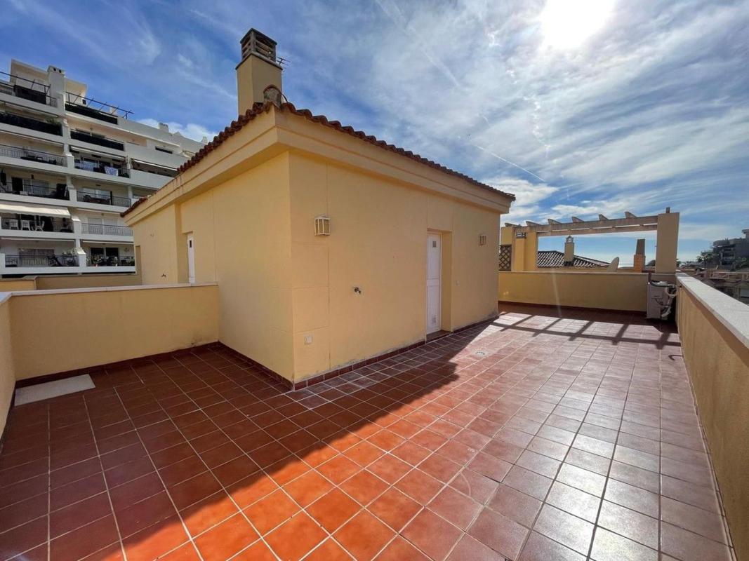 Sprzedaż poddasza w Ático en Avenida Estrella del Mar, 1, Zona Centro Comercial Torrequebrada, Benalmádena, Benalmádena photo 2
