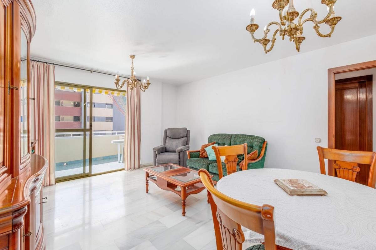 Sprzedaż mieszkania w Piso en Calle Ollería, 24, Zona Puerto Deportivo, Fuengirola, Fuengirola
photo 3