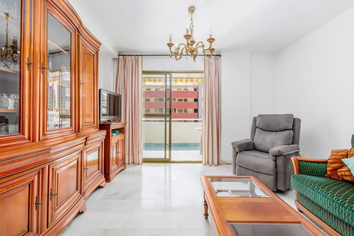 Sprzedaż mieszkania w Piso en Calle Ollería, 24, Zona Puerto Deportivo, Fuengirola, Fuengirola
photo 5
