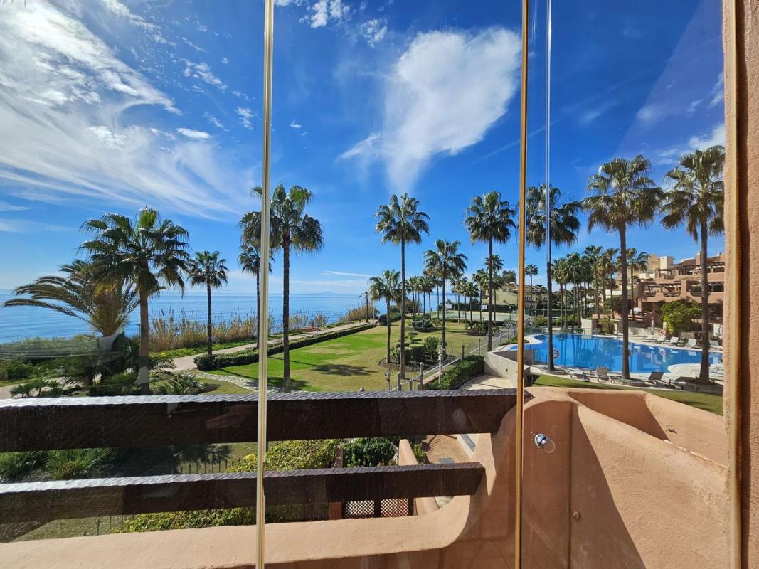 Venta de piso en Piso en Urbanizacion Mar Azul, 2 -r, Kempinski, Estepona, Estepona
photo 1