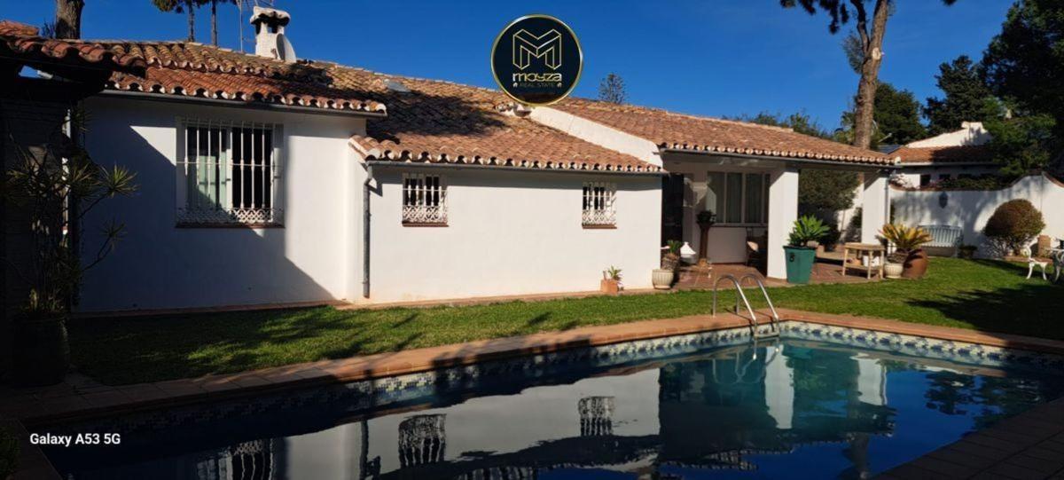 Venta de chalet independiente en Casa o chalet en Paraiso-Barronal, Estepona, Estepona
photo 1