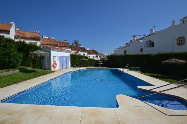 Chalet adosado en Avenida las Palmeras, Parque de la Paloma, Benalmádena photo 1
