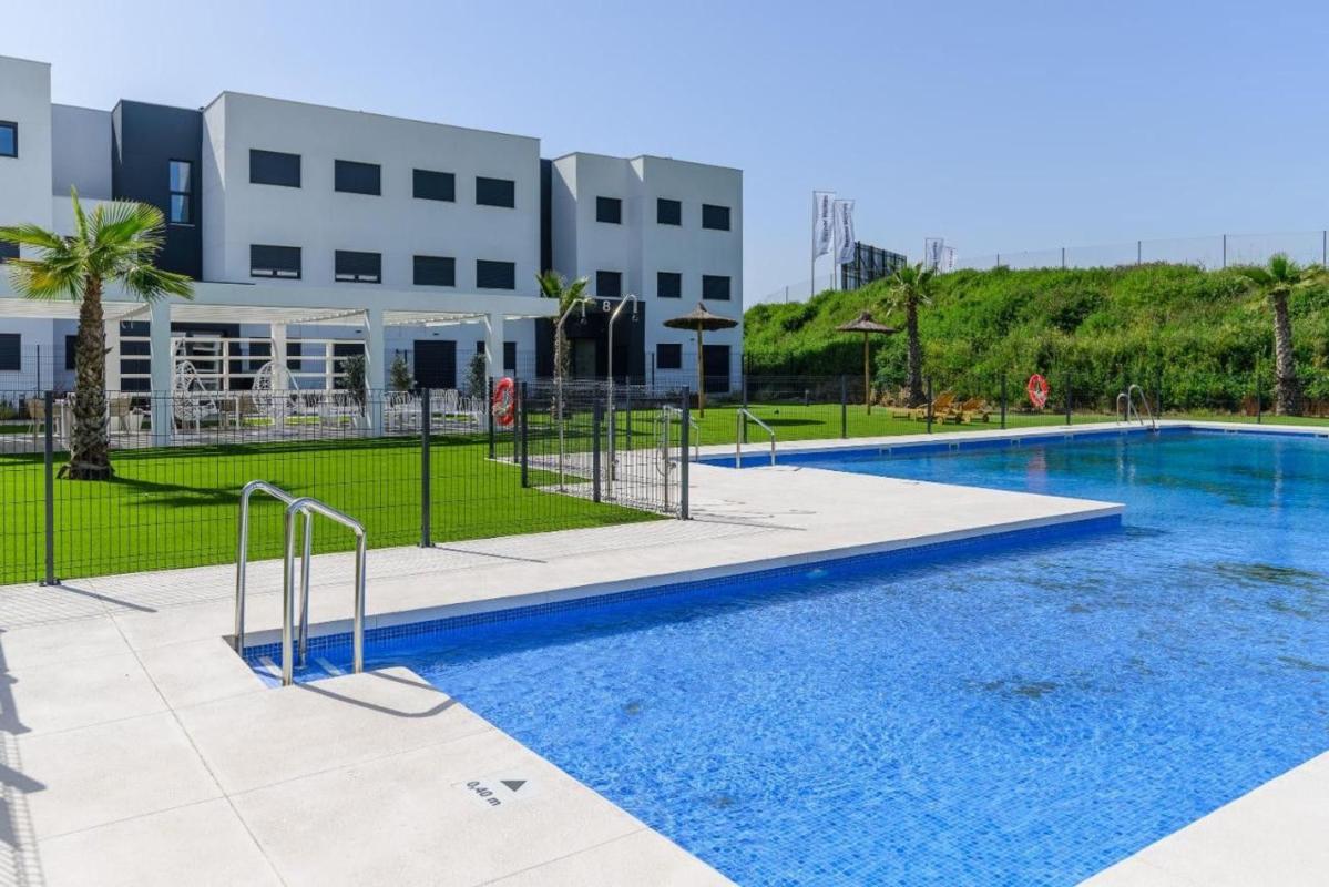 Venta de piso en Piso en Guadalobón, Estepona, Estepona
photo 2