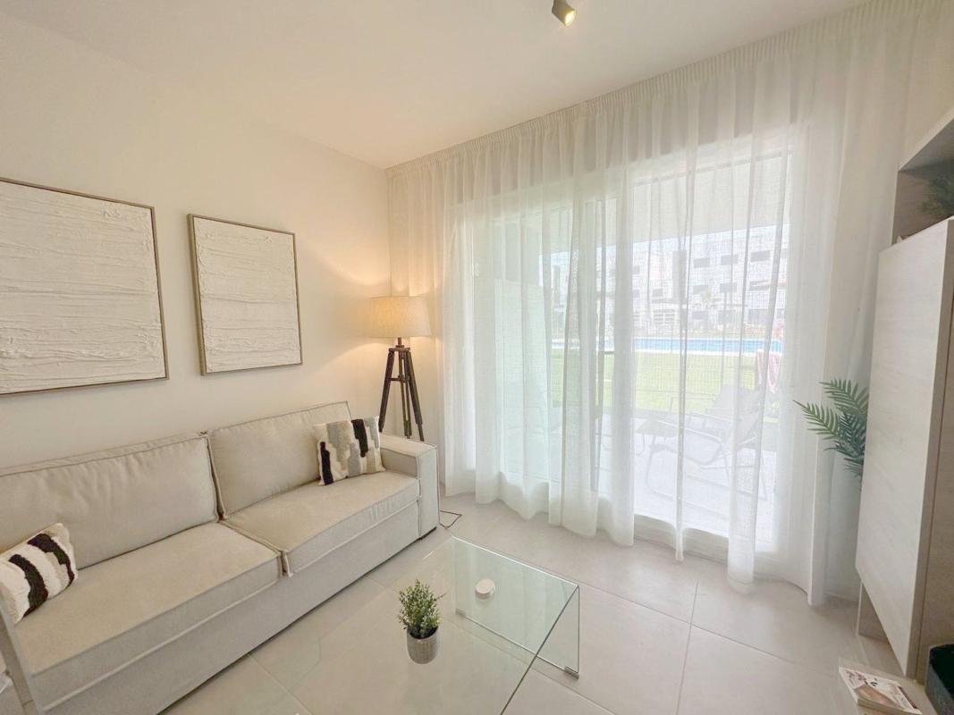 Venta de piso en Piso en Guadalobón, Estepona, Estepona
photo 5