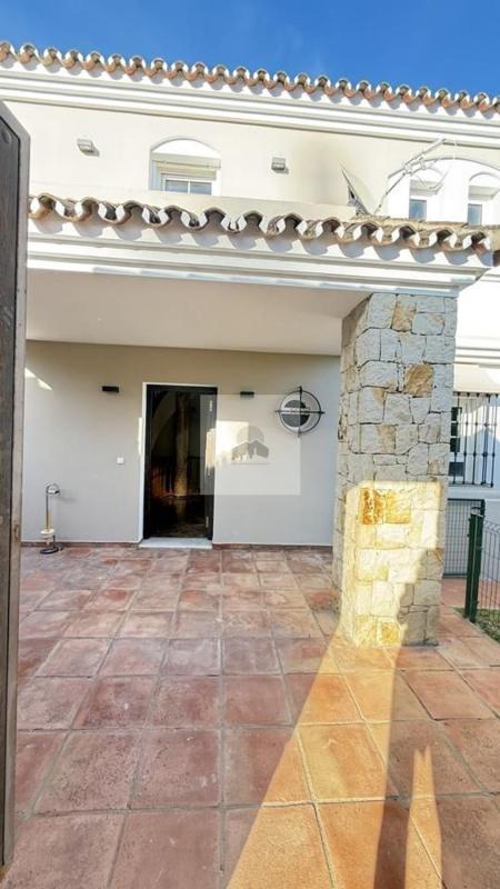 Properties for sale and rent in Spain photo 2