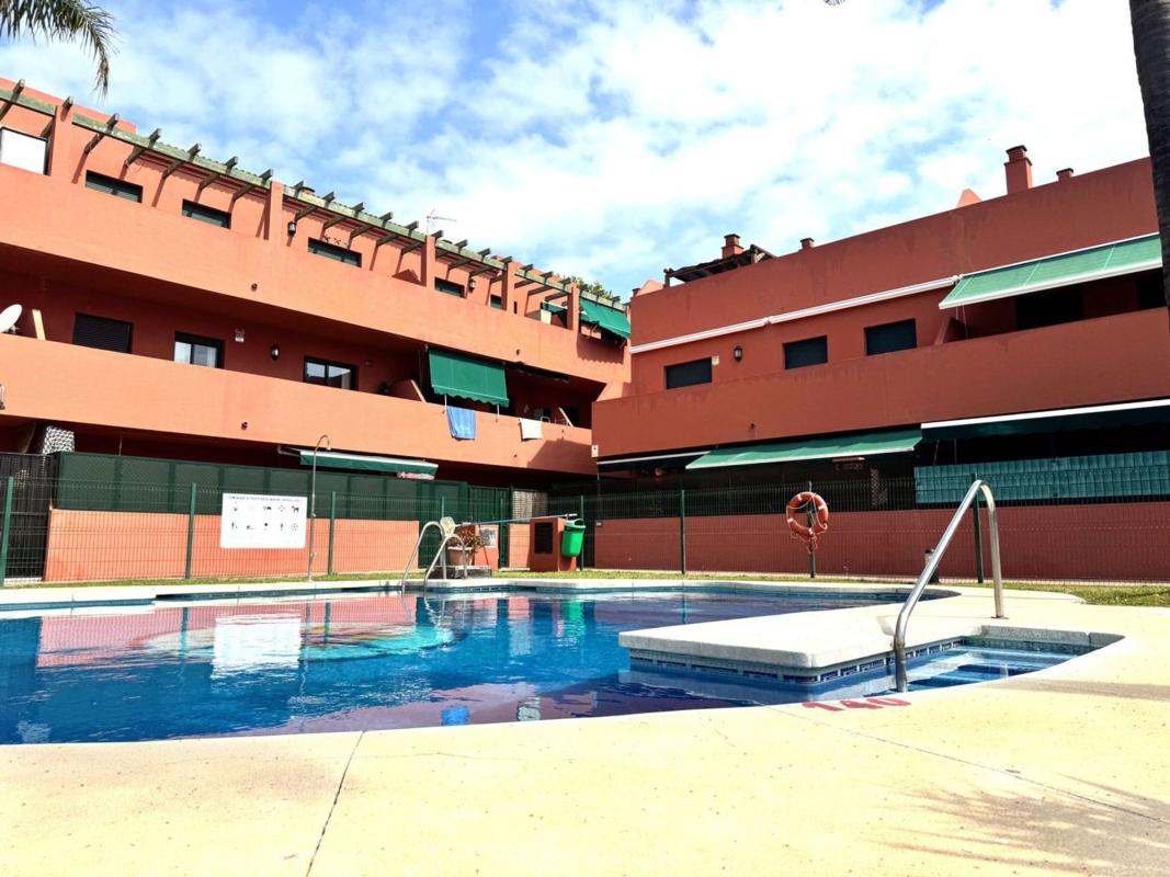 Sprzedaż mieszkania w Piso en Urbanizacion Marina Tropical, 638, Marina de Casares, Casares, Casares
photo 1
