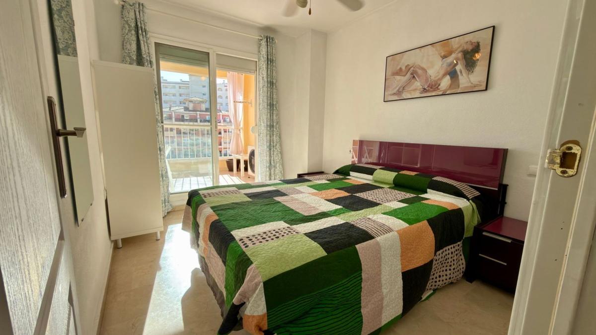 Venta de piso en Piso en Calle Ancla, Zona Centro Comercial Torrequebrada, Benalmádena, Benalmádena
 photo 3