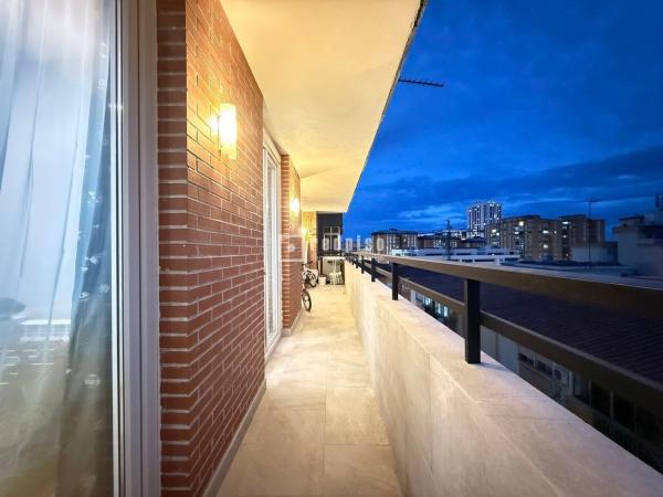 Venta de piso en Piso en Cruz del Humilladero - Los Tilos, Málaga, Málaga
photo 1