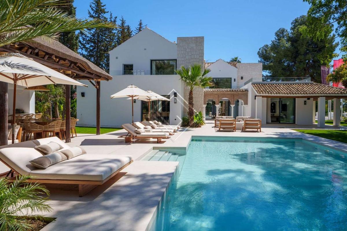 Properties for sale and rent in Spain photo 2