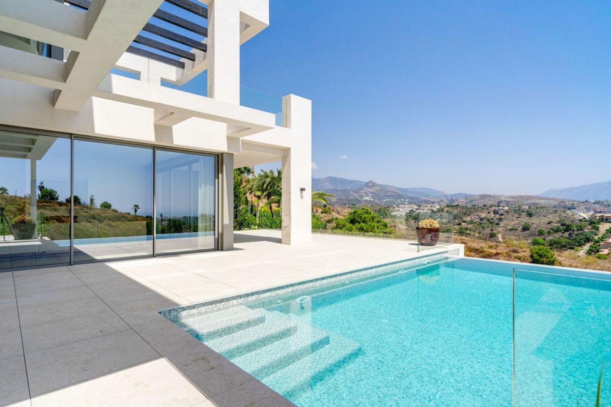 Properties for sale and rent in Spain photo 4