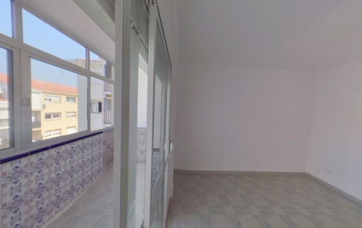 Venta de piso en Piso en Plaza las Delicias, Puerto de Estepona, Estepona, Estepona
photo 2