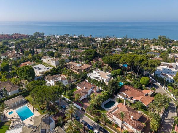 Casa o chalet independiente en Urbanización los Monteros, 162, Los Monteros, Marbella thumbnail 1
