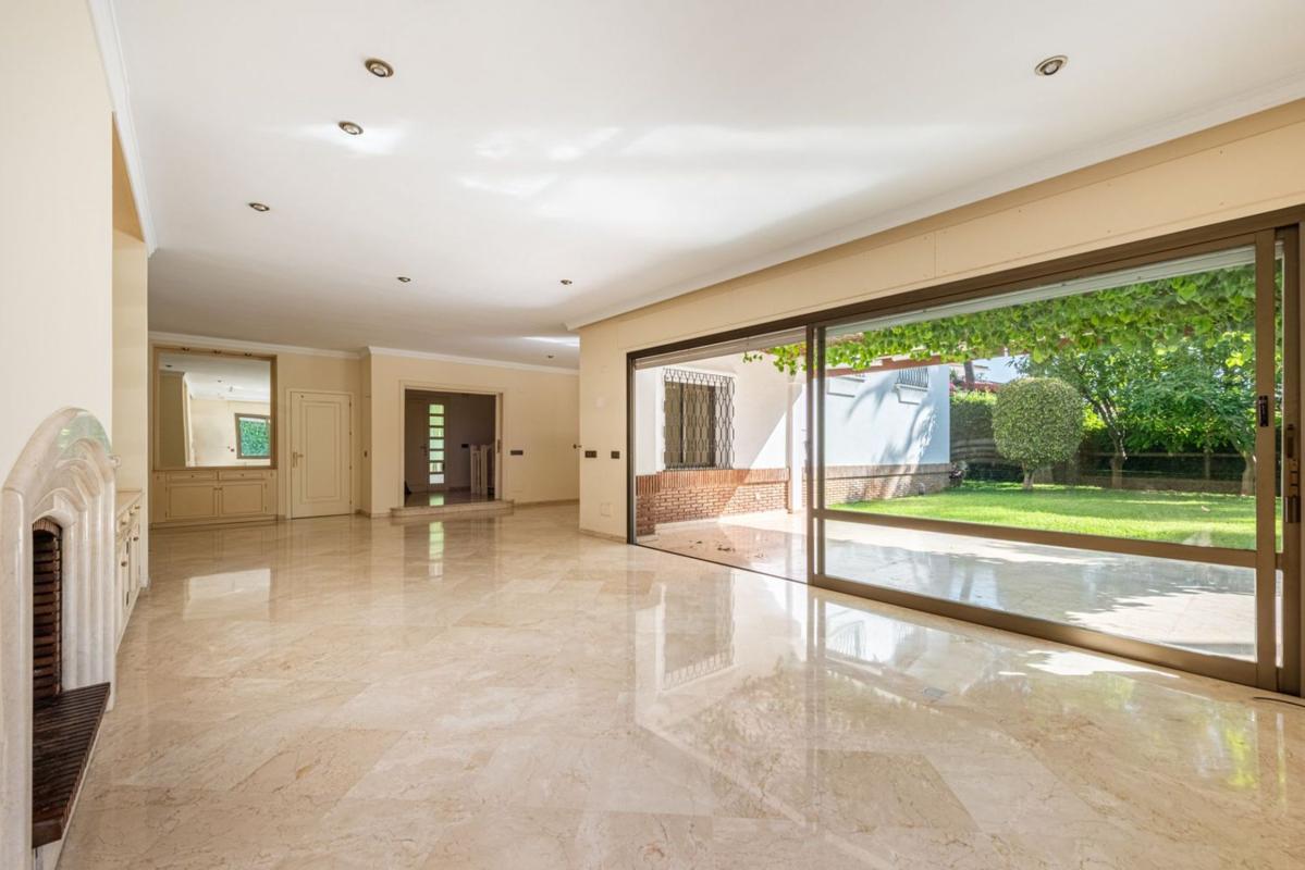 Properties for sale and rent in Spain photo 5