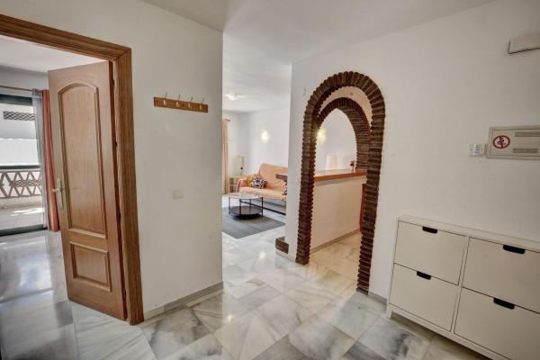 Venta de piso en Piso en Calle Quilla, Zona Centro Comercial Torrequebrada, Benalmádena, Benalmádena
 photo 4