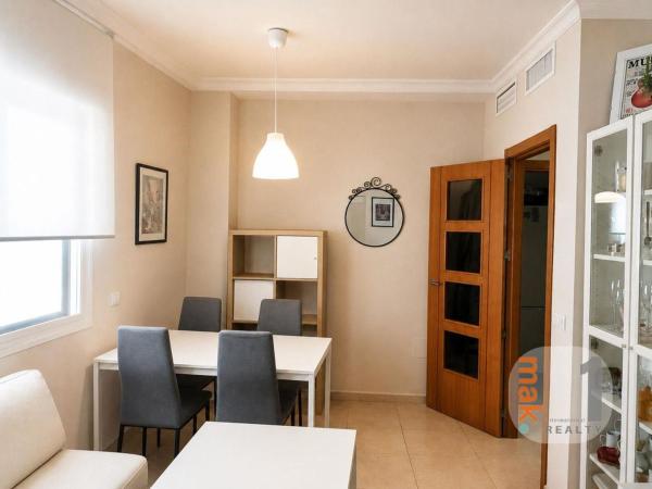 Venta de piso en Piso en Victoria Eugenia, Málaga, Málaga
 photo 2