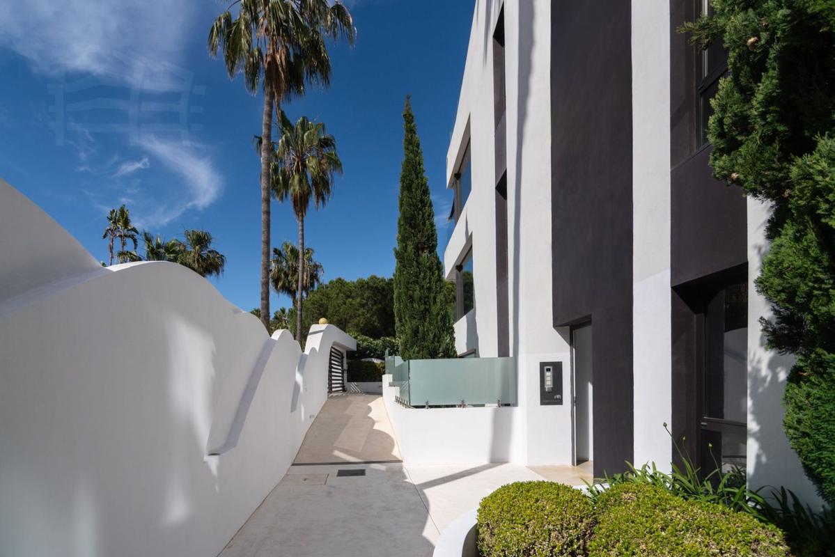 Venta de duplex en Dúplex en Calle de la Gaviota, 159, Marbesa, Marbella, Marbella photo 2
