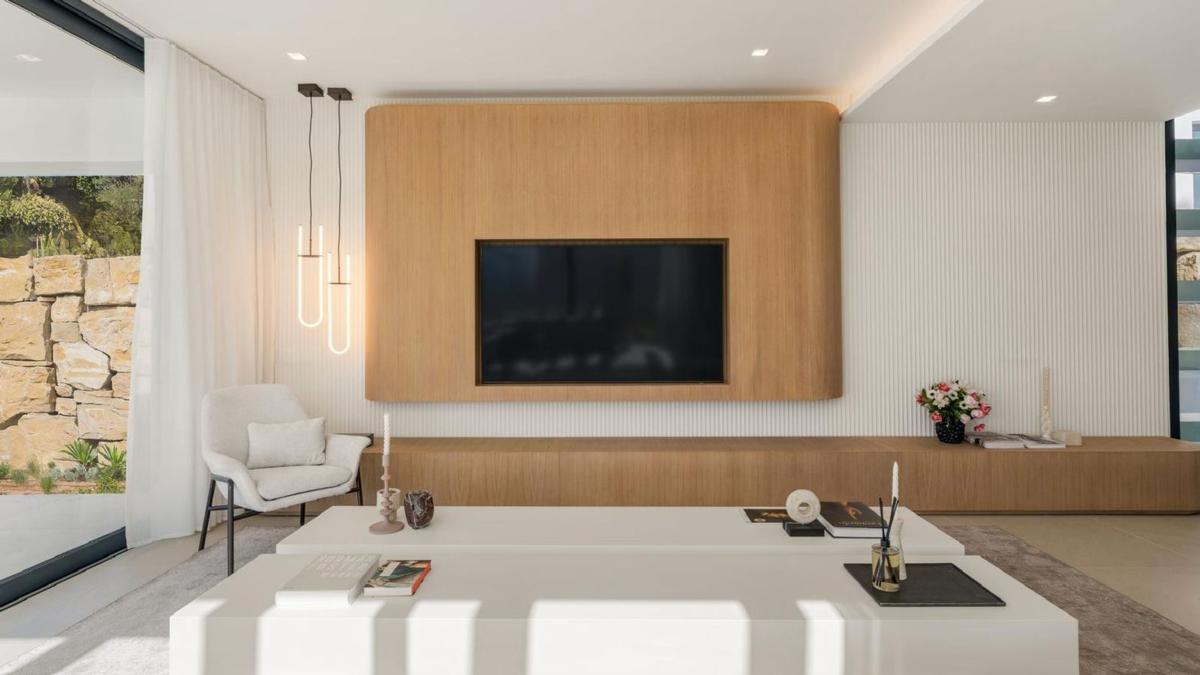 Properties for sale and rent in Spain photo 5