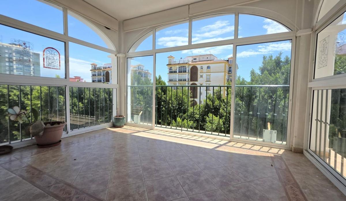 Venta de piso en Piso en Calle Hermanos Galan Casero, Los Boliches, Fuengirola, Fuengirola
 photo 3