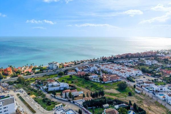 Mansarda na sprzedaż w Ático en Urbanizacion la Gaspara, 3 e, Guadalobón, Estepona, Estepona thumbnail 1