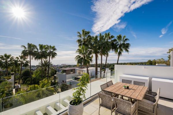 Chalet pareado en monte mayor, 24, Sierra Blanca, Marbella thumbnail 2