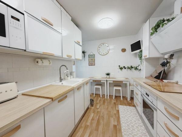 Venta de piso en Piso en El Consul - El Romeral, Málaga, Málaga
 photo 1