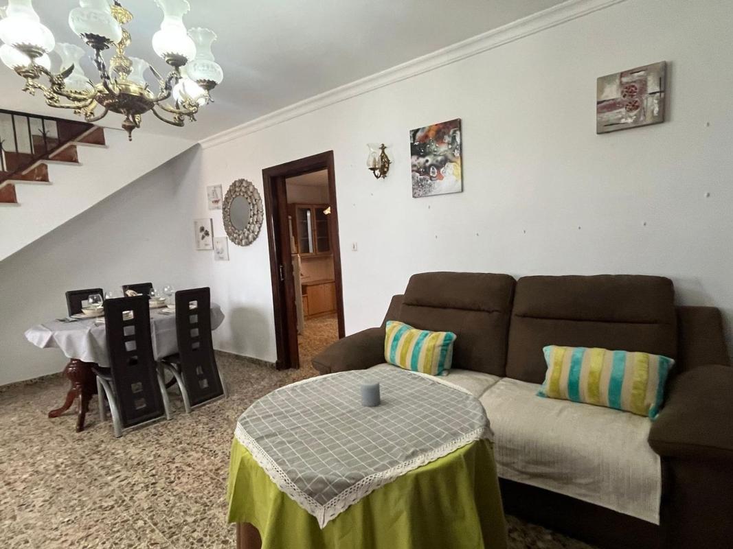 Propiedades en venta y alquiler en España photo 2