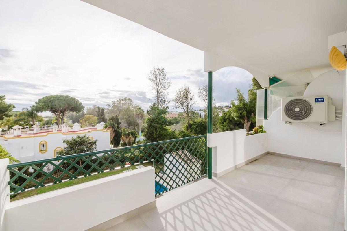 Venta de piso en Piso en Calle Higueral de Artola, Cabopino - Artola, Marbella, Marbella
 photo 2