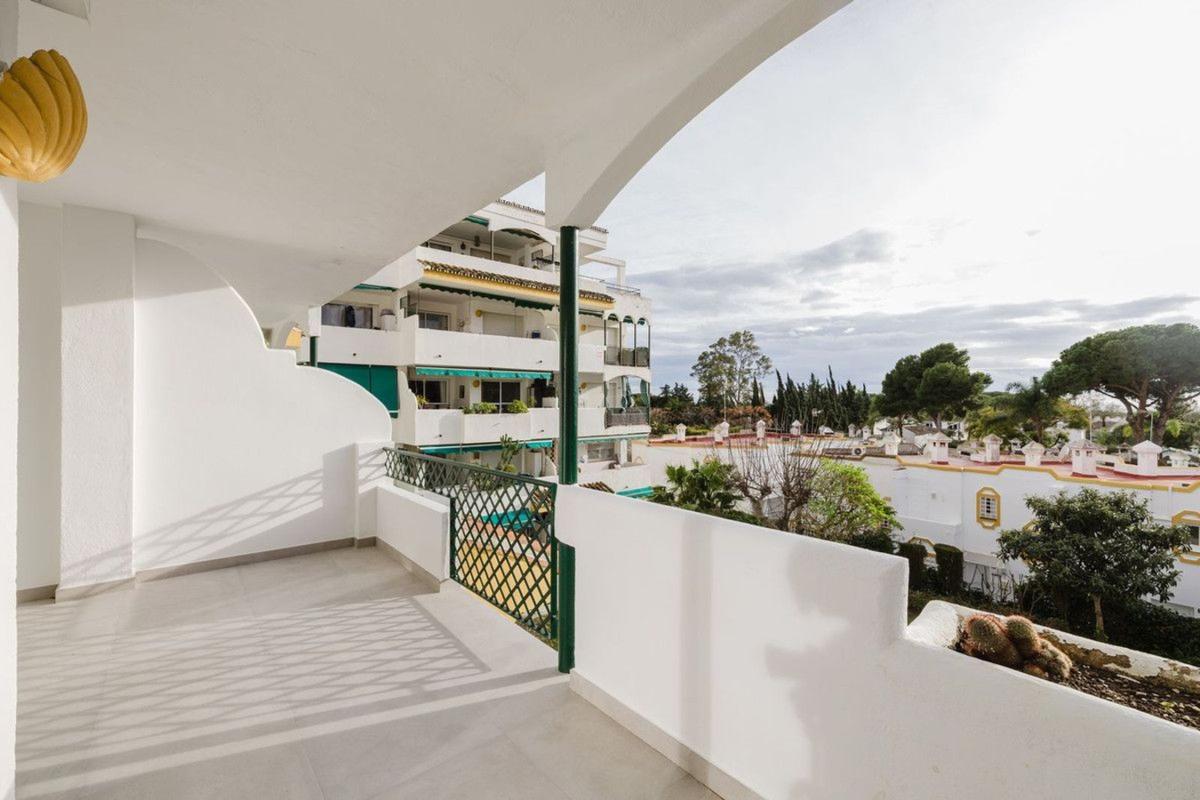 Venta de piso en Piso en Calle Higueral de Artola, Cabopino - Artola, Marbella, Marbella
 photo 3