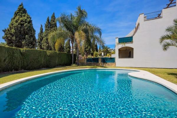Chalet adosado en Nagüeles, Marbella photo 2