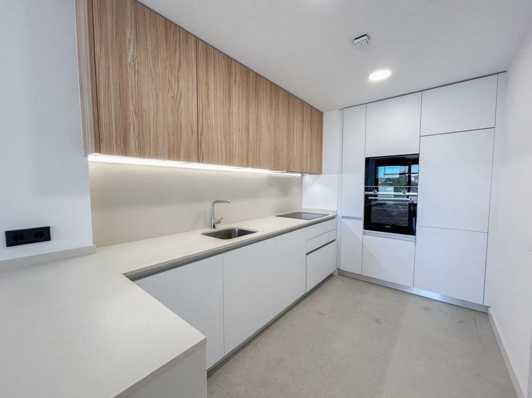 Venta de piso en Piso en Carretera de Lomas de Marbella, Alto de los Monteros, Marbella, Marbella
photo 5
