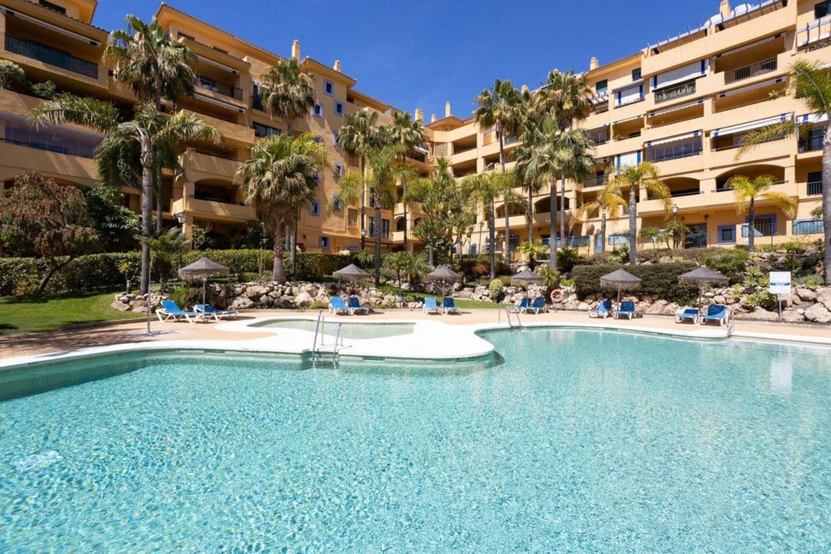 Venta de piso en Piso en Avenida Salamanca, Linda Vista-Nueva Alcántara-Cortijo Blanco, Marbella, Marbella
photo 1