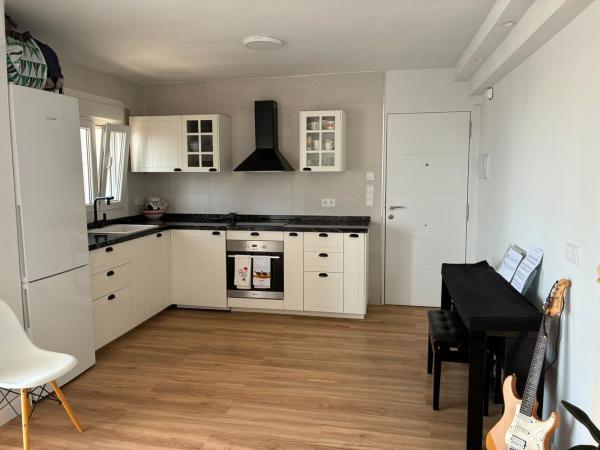 Venta de piso en Piso en Plaza Samaniego, Rodeo Alto-Guadaiza-La Campana, Marbella, Marbella
photo 1