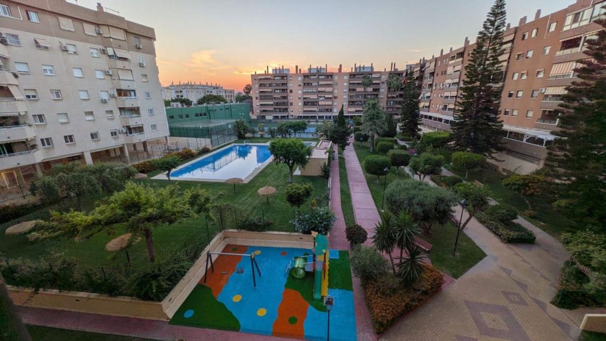 Venta de piso en Piso en Puerta Blanca - Almudena, Málaga, Málaga
photo 1