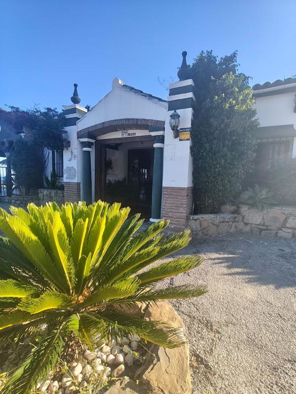 Properties for sale and rent in Spain photo 1