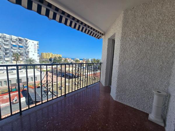 Venta de piso en Piso en Solymar - Puerto Marina, Benalmádena, Benalmádena
photo 1