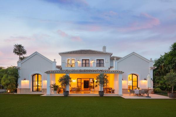 Casa o chalet independiente en Centro, Estepona thumbnail 1