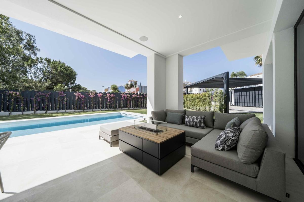 Properties for sale and rent in Spain photo 5