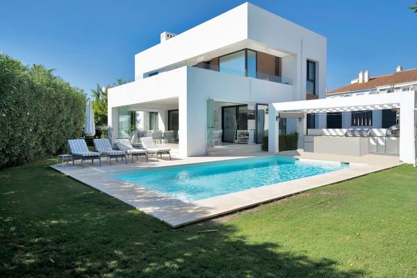 Casa o chalet independiente en Centro, Estepona photo 1
