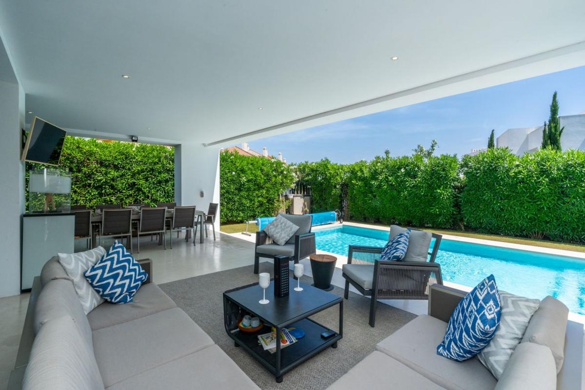 Properties for sale and rent in Spain photo 2