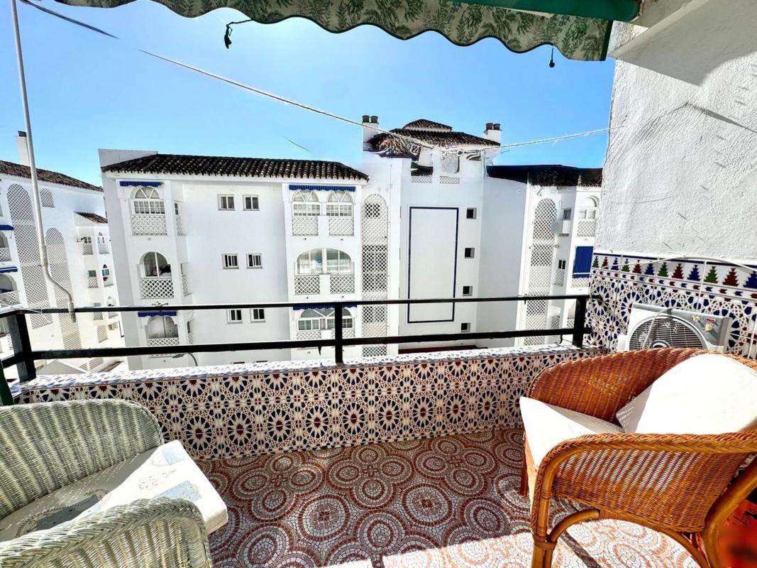 Venta de piso en Piso en Calle Oropéndola, Arroyo de la Miel, Benalmádena, Benalmádena
 photo 2