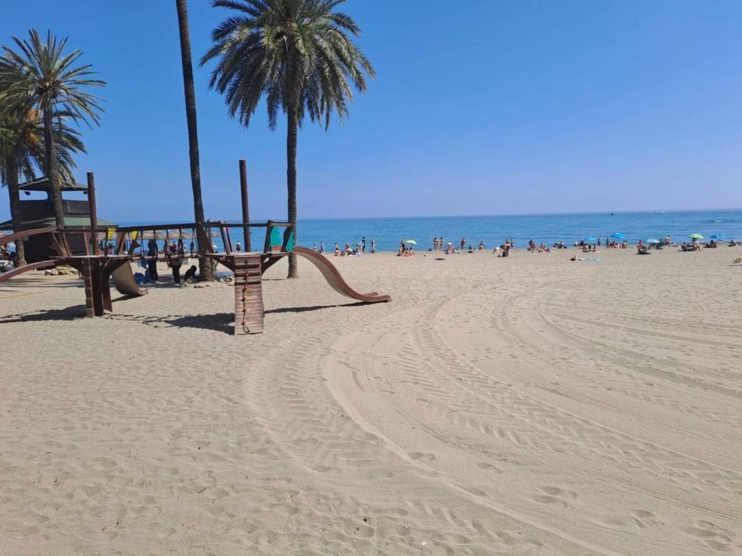 Sprzedaż mieszkania w Piso en Avenida Santa Amalia, Zona Puerto Deportivo, Fuengirola, Fuengirola
photo 1
