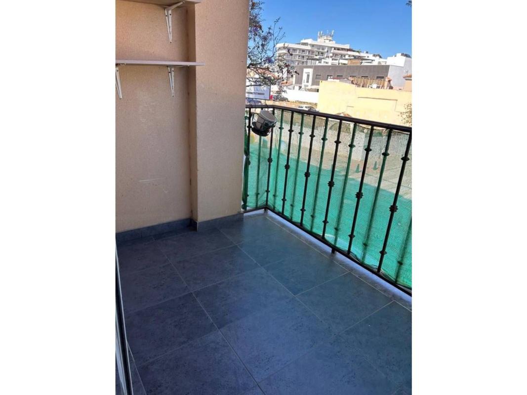 Sprzedaż mieszkania w Piso en Avenida Santa Amalia, Zona Puerto Deportivo, Fuengirola, Fuengirola
photo 5