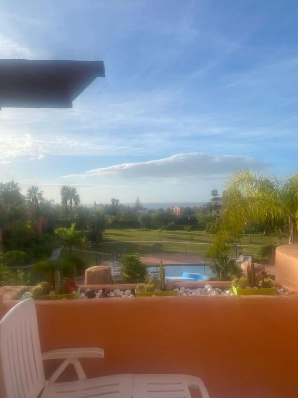 Sprzedaż mieszkania w Piso en El Palomar de Castiglione, 6, La Concha-Resina Golf, Estepona, Estepona
 photo 3