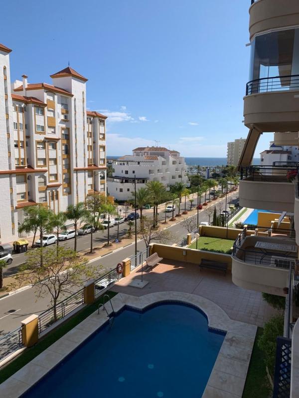 Venta de piso en Piso en Puerta del Mar, 7, Puerto de Estepona, Estepona, Estepona
photo 3