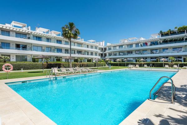 Venta de piso en Piso en Avenida de Bel-Air, 4, Bel-Air, Estepona, Estepona
photo 1