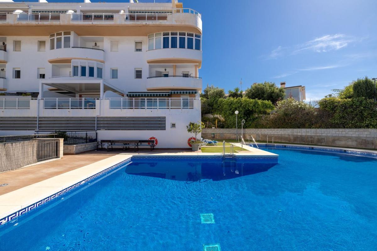 Venta de duplex en Dúplex en Lugar Las Tres Villas, Añoreta Golf - Paraíso del Sol, Rincón de la Victoria, Rincón de la Victoria photo 2